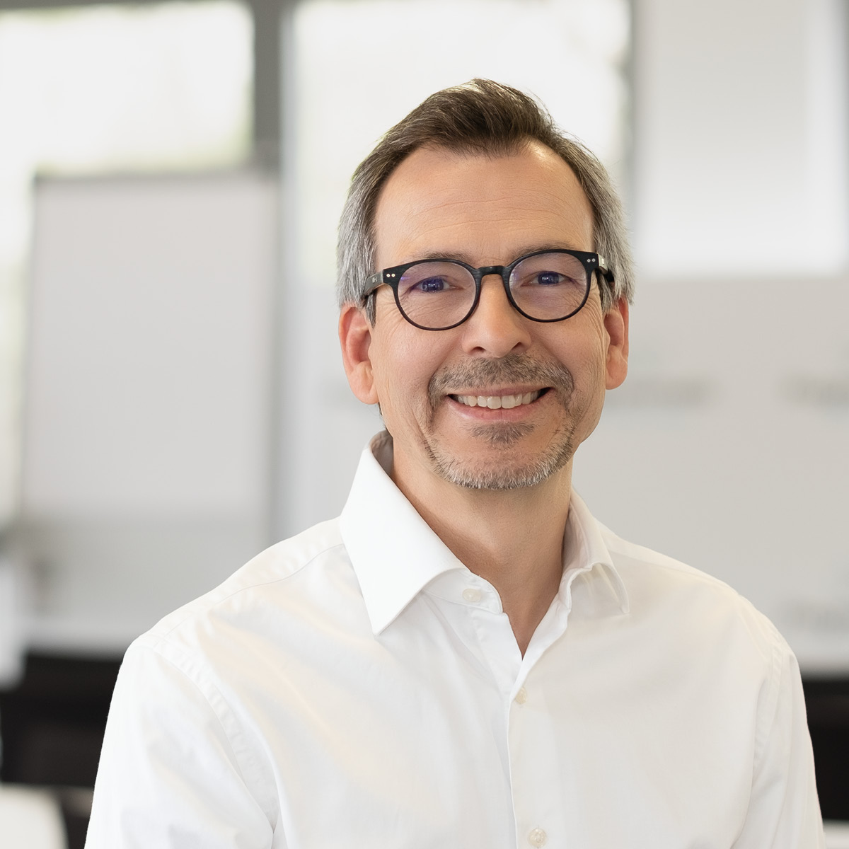 Ansprechpartner/innen