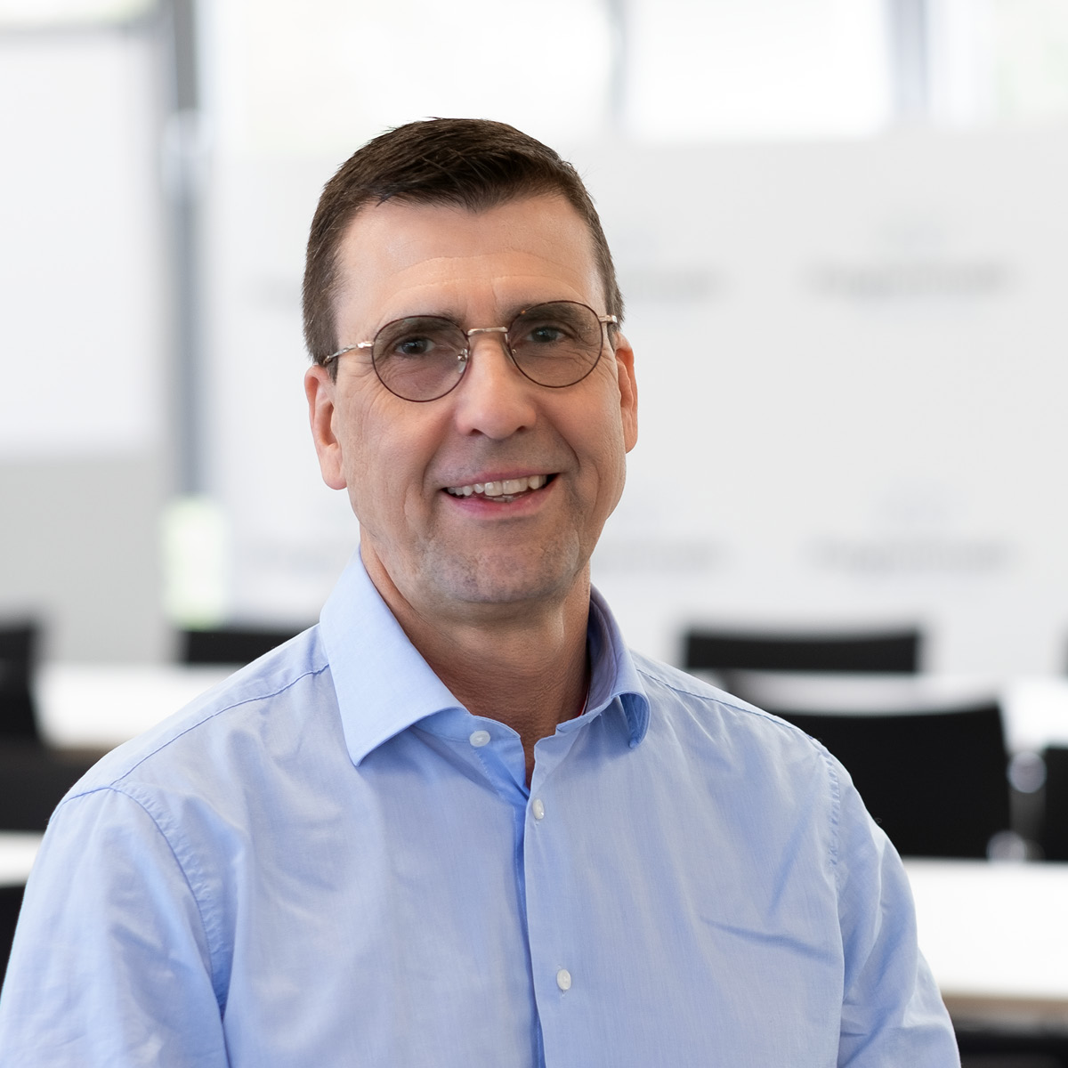 Ansprechpartner/innen