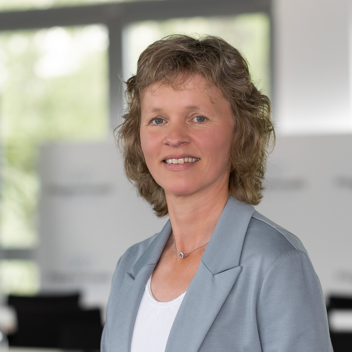 Ansprechpartner/innen